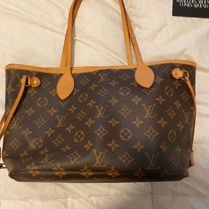 Louis Vuitton Monogram Neverfull PM (Pink interior) 🌸